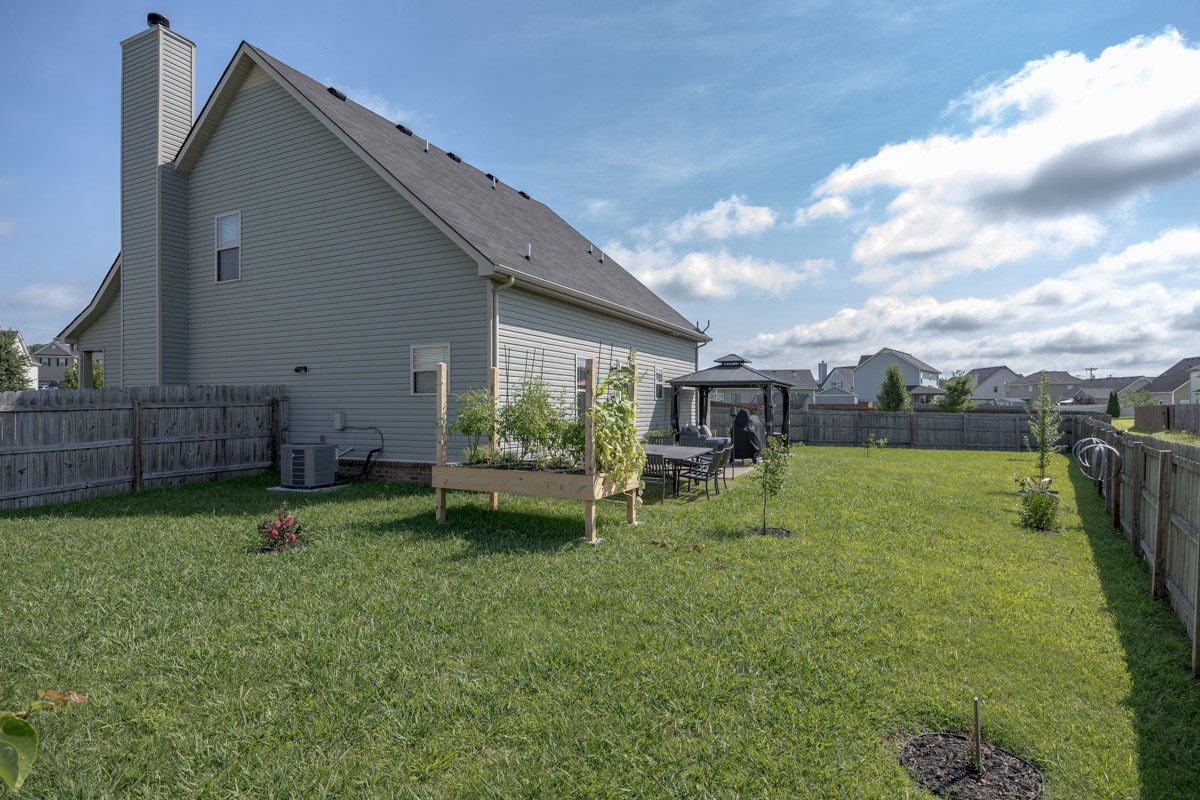 8008 Lakota Ct