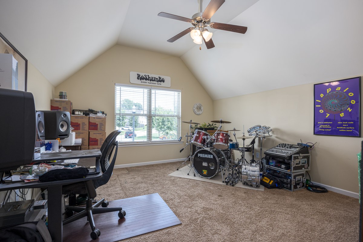 8008 Lakota Ct