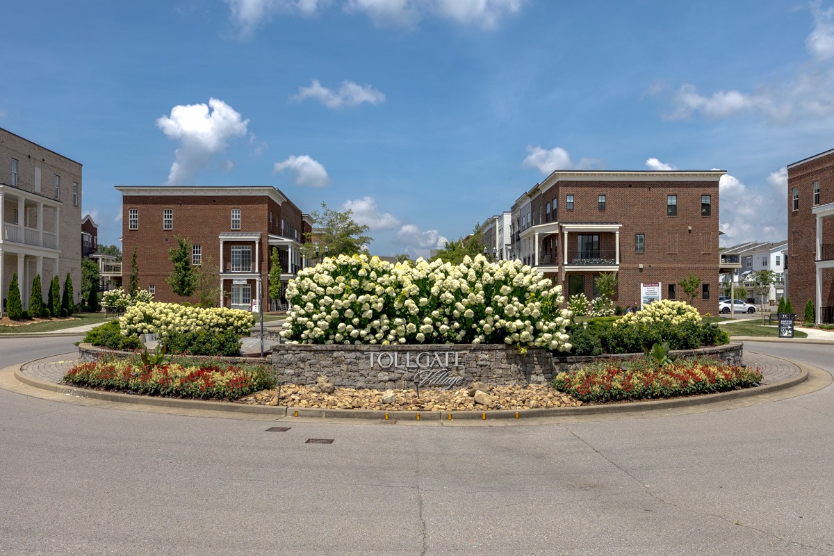 2000 Newark Ln Unit: H302