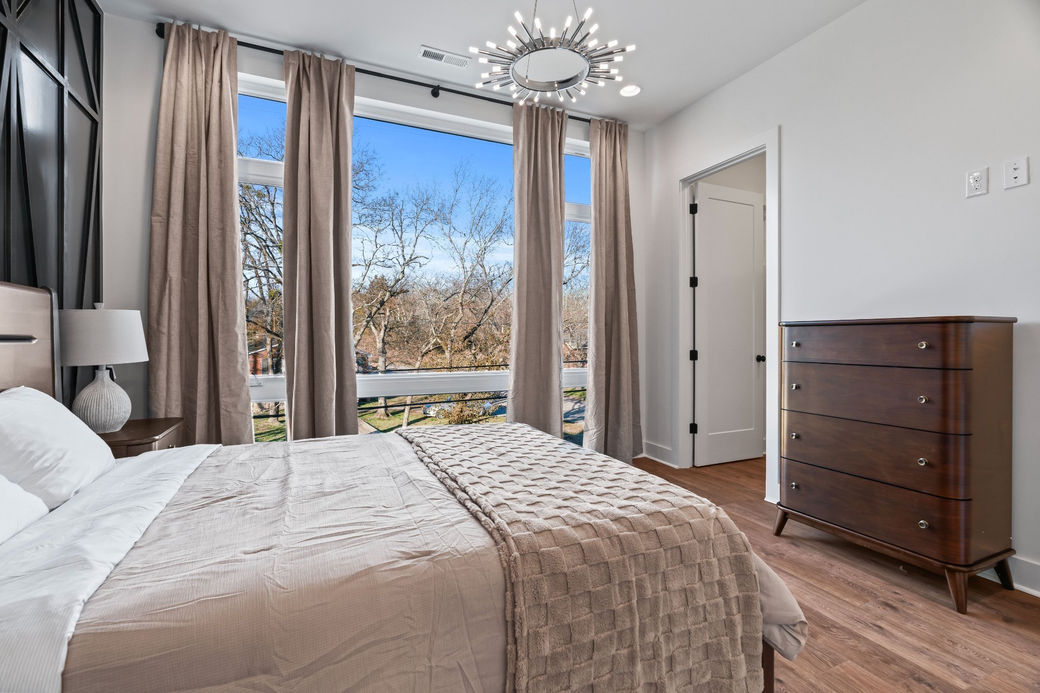 910 Youngs Ln Unit: 3