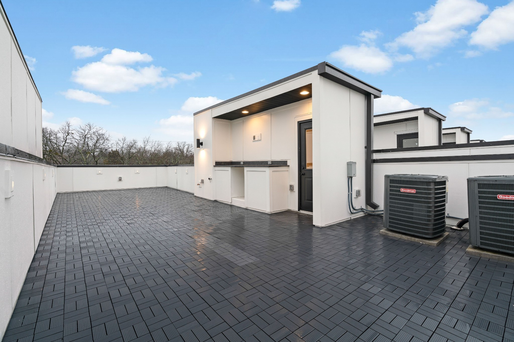 910 Youngs Ln Unit: 3