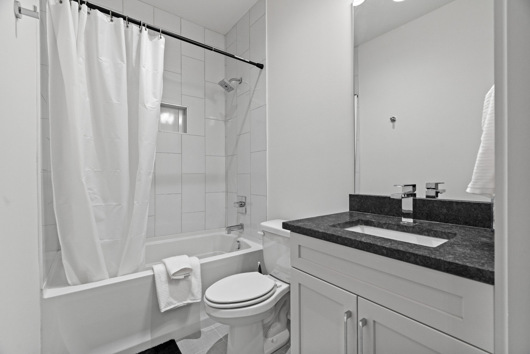 910 Youngs Ln Unit: 3