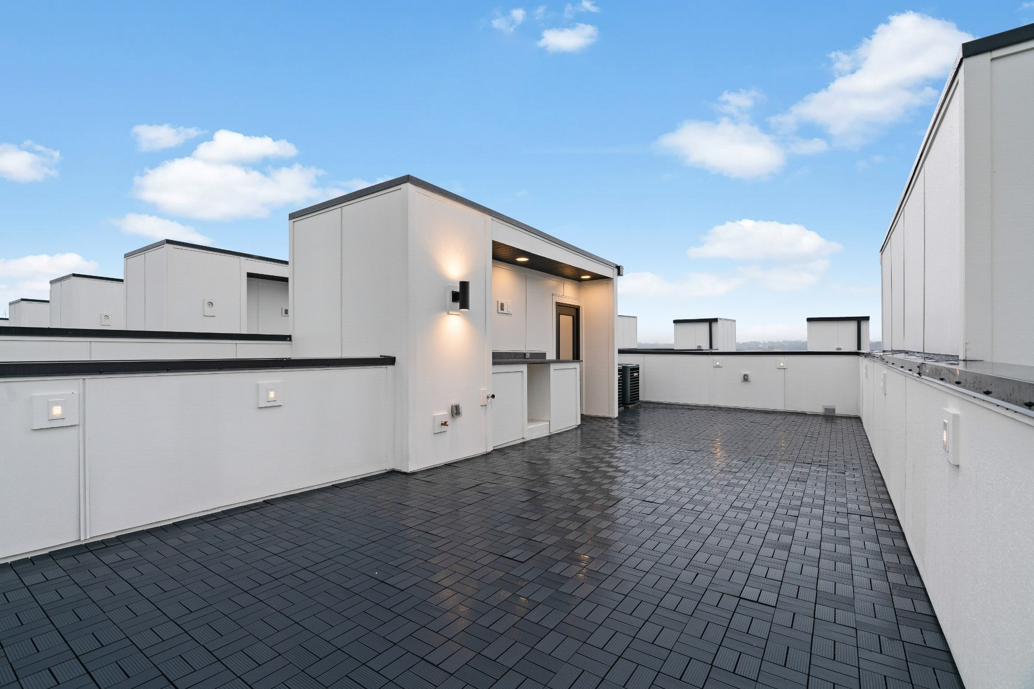 910 Youngs Ln Unit: 3