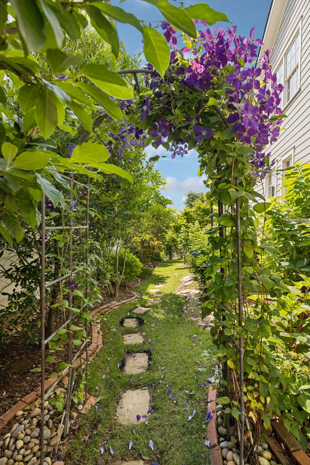 3007 General Martin Ln