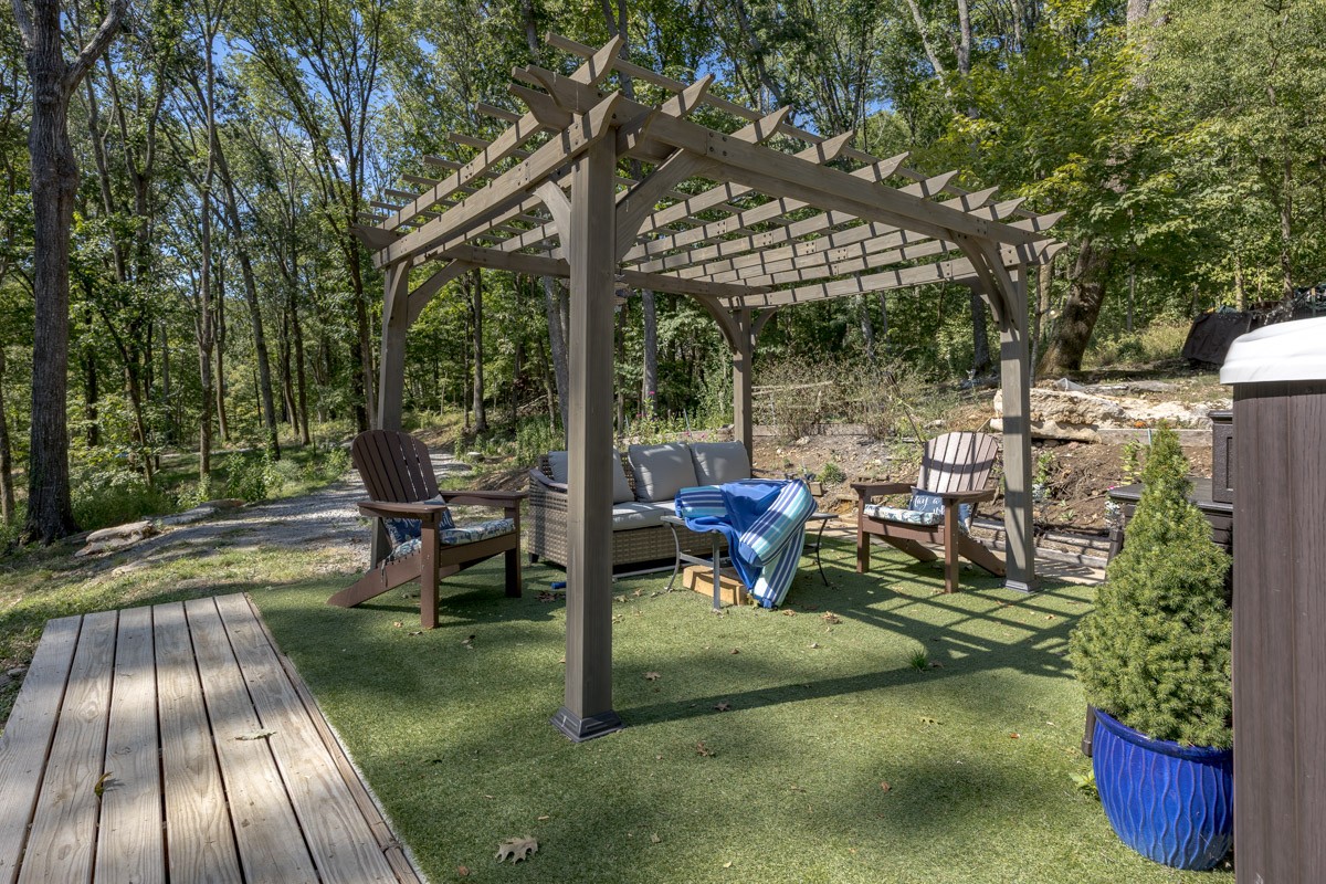 1762 Burke Hollow Rd