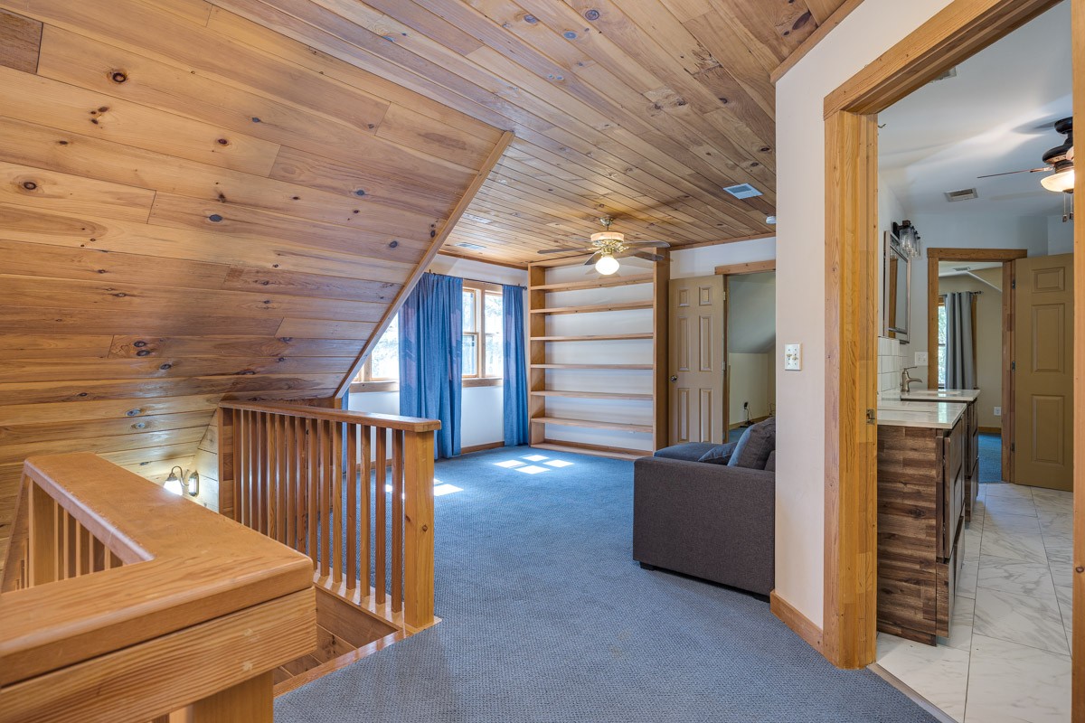 1762 Burke Hollow Rd