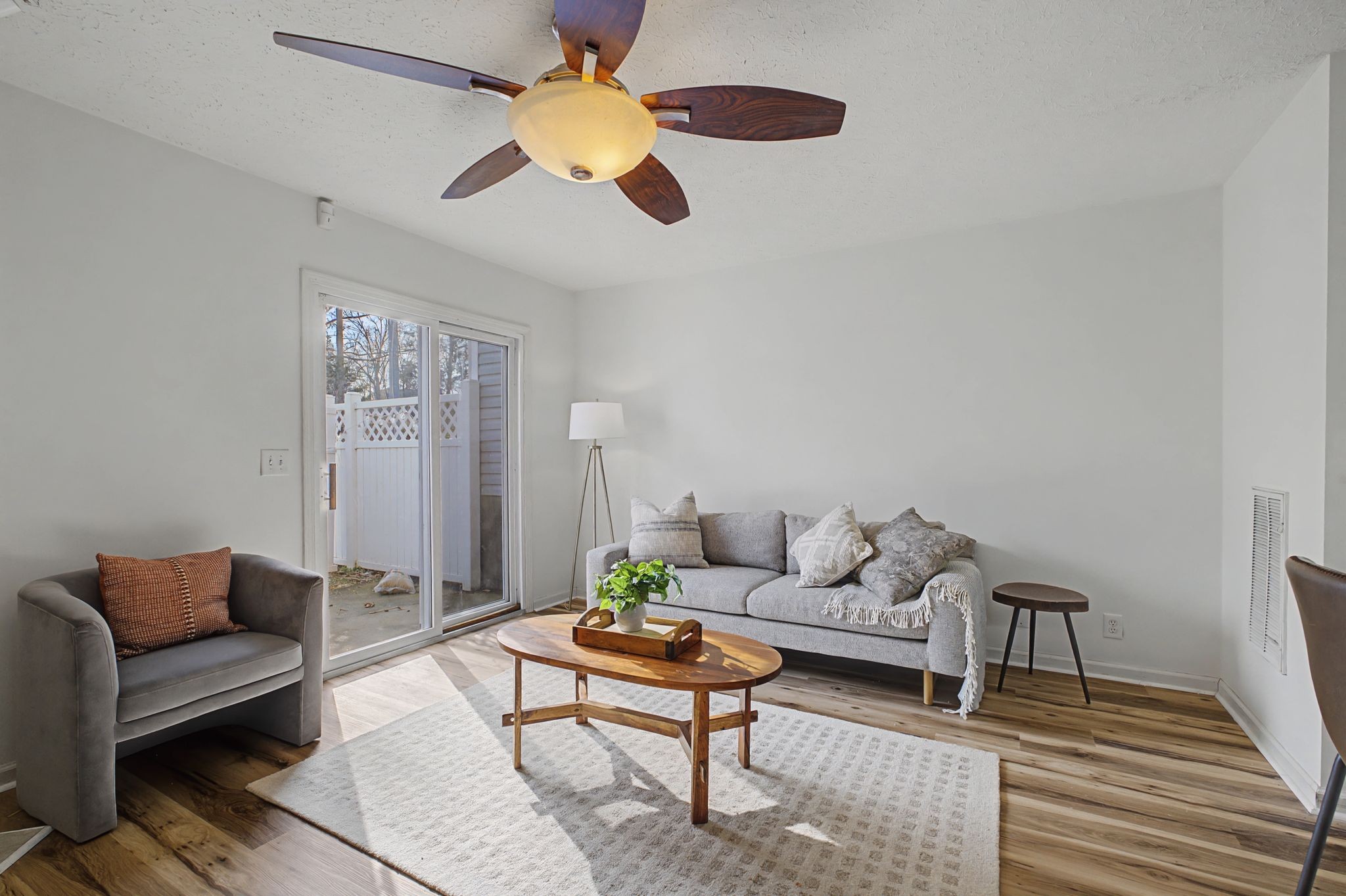 604 Flintlock Ct Unit: 604