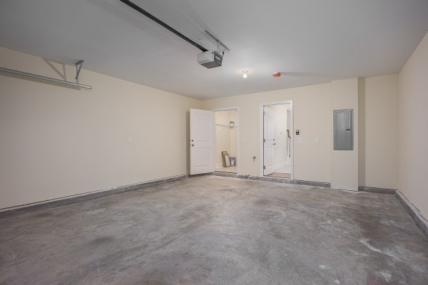 8222 Lenox Creekside Dr