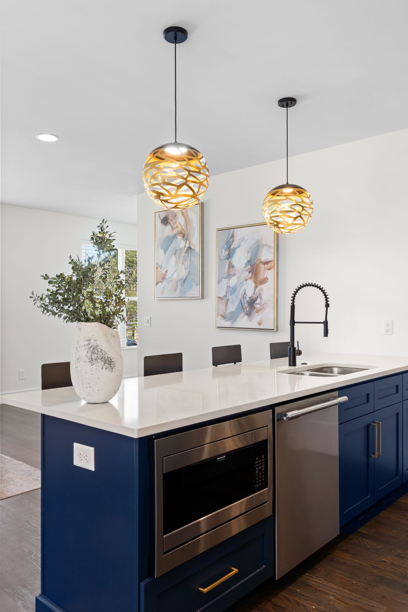 206 Ben Allen Rd Unit: 1