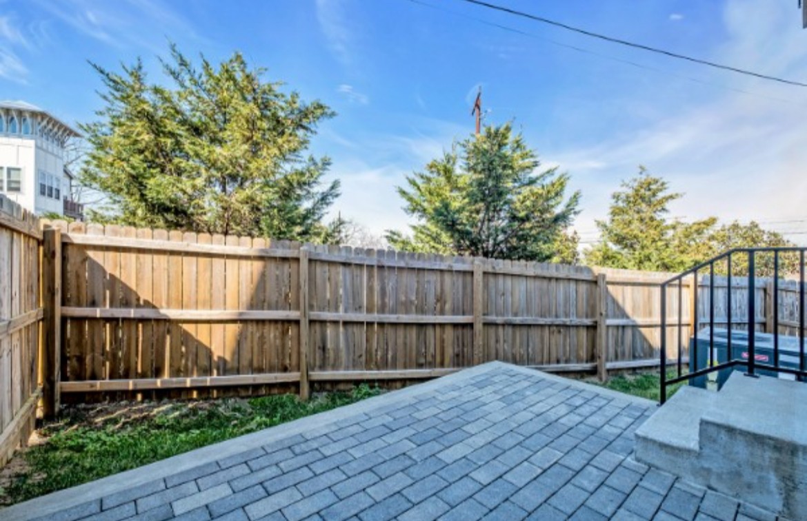 206 Ben Allen Rd Unit: 1