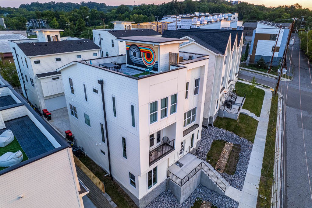 5631 Lenox Ave Unit: 14 Units