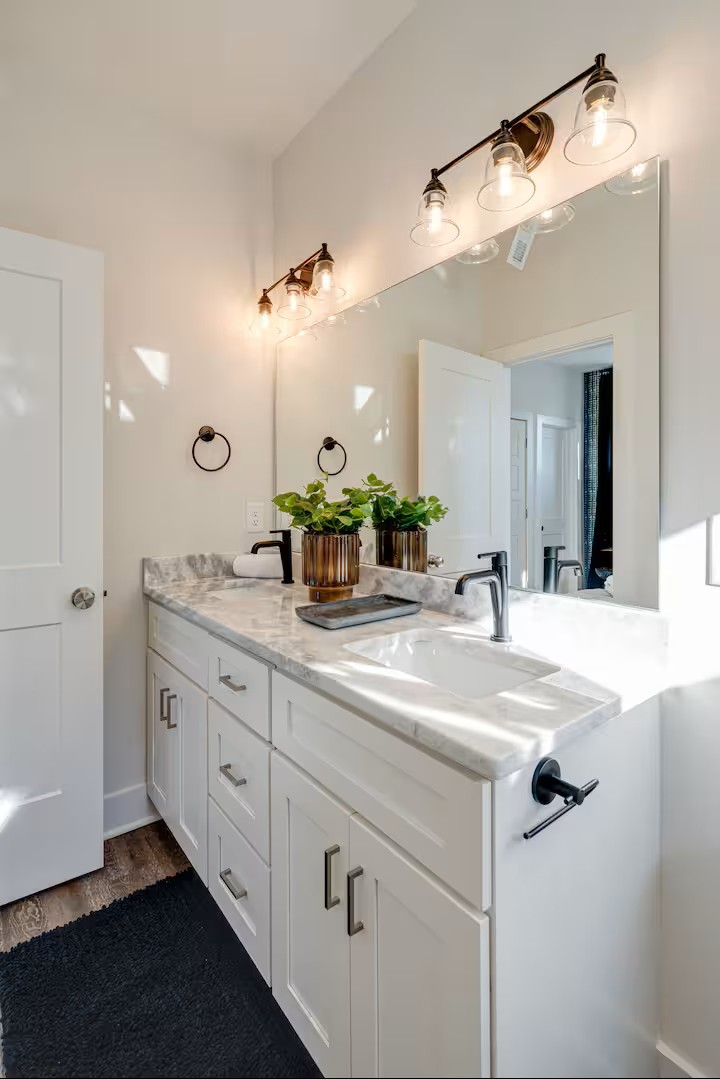 5631 Lenox Ave Unit: 14 Units