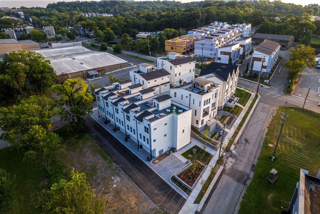 5631 Lenox Ave Unit: 14 Units