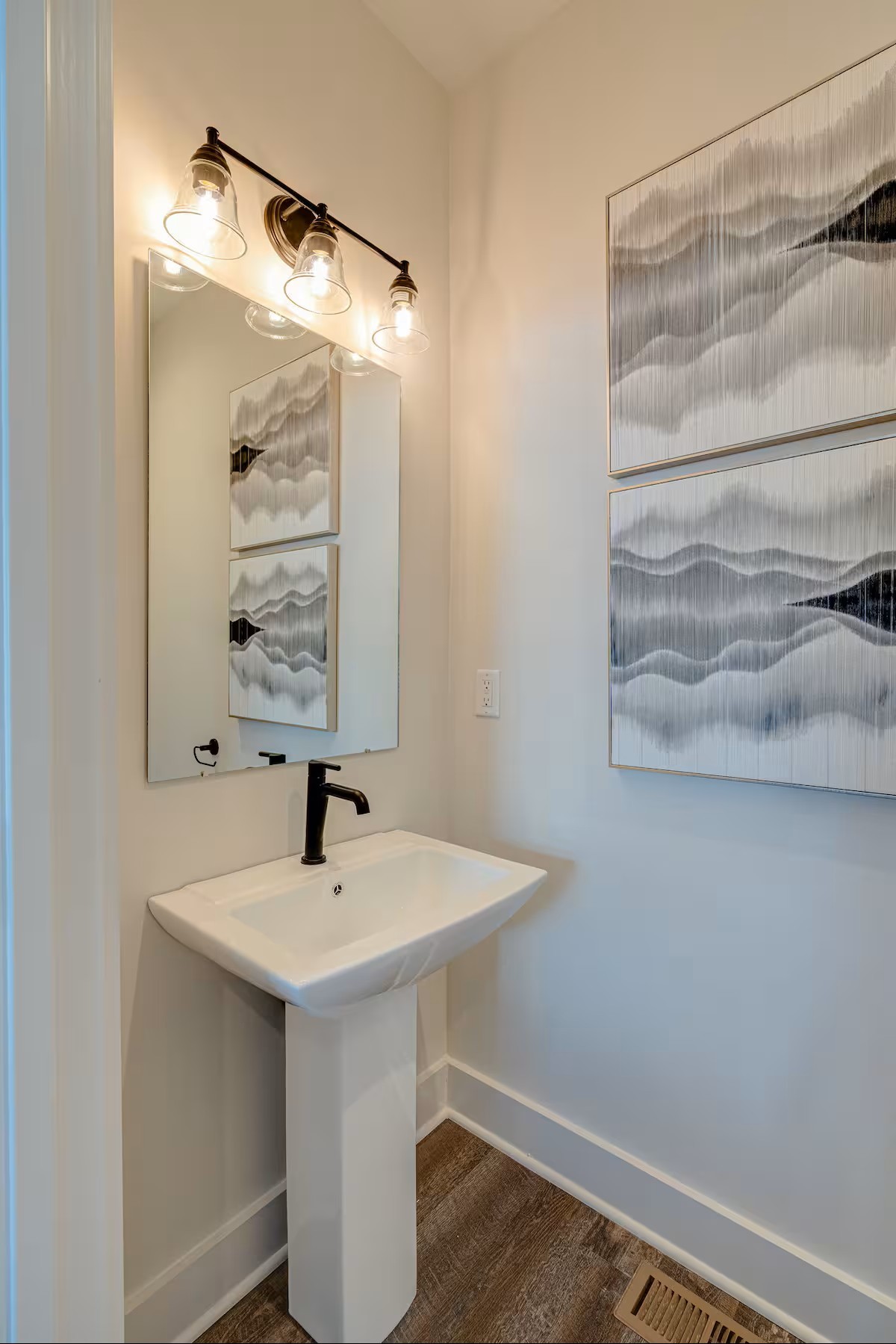 5631 Lenox Ave Unit: Building Group 1