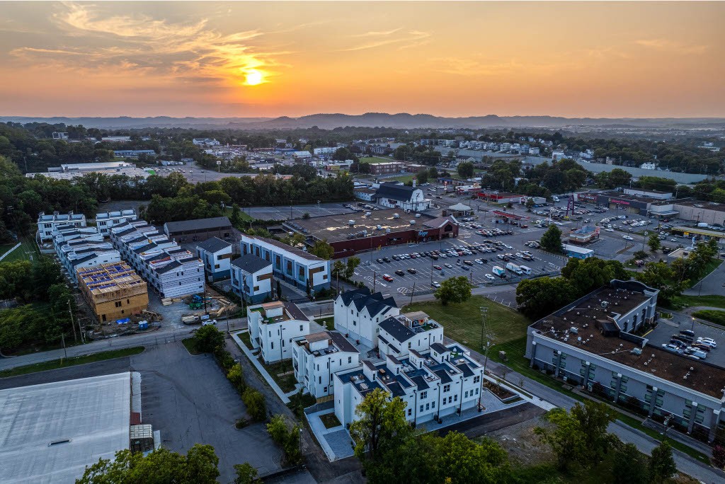 234 Oceola Ave Unit: Building Group 3