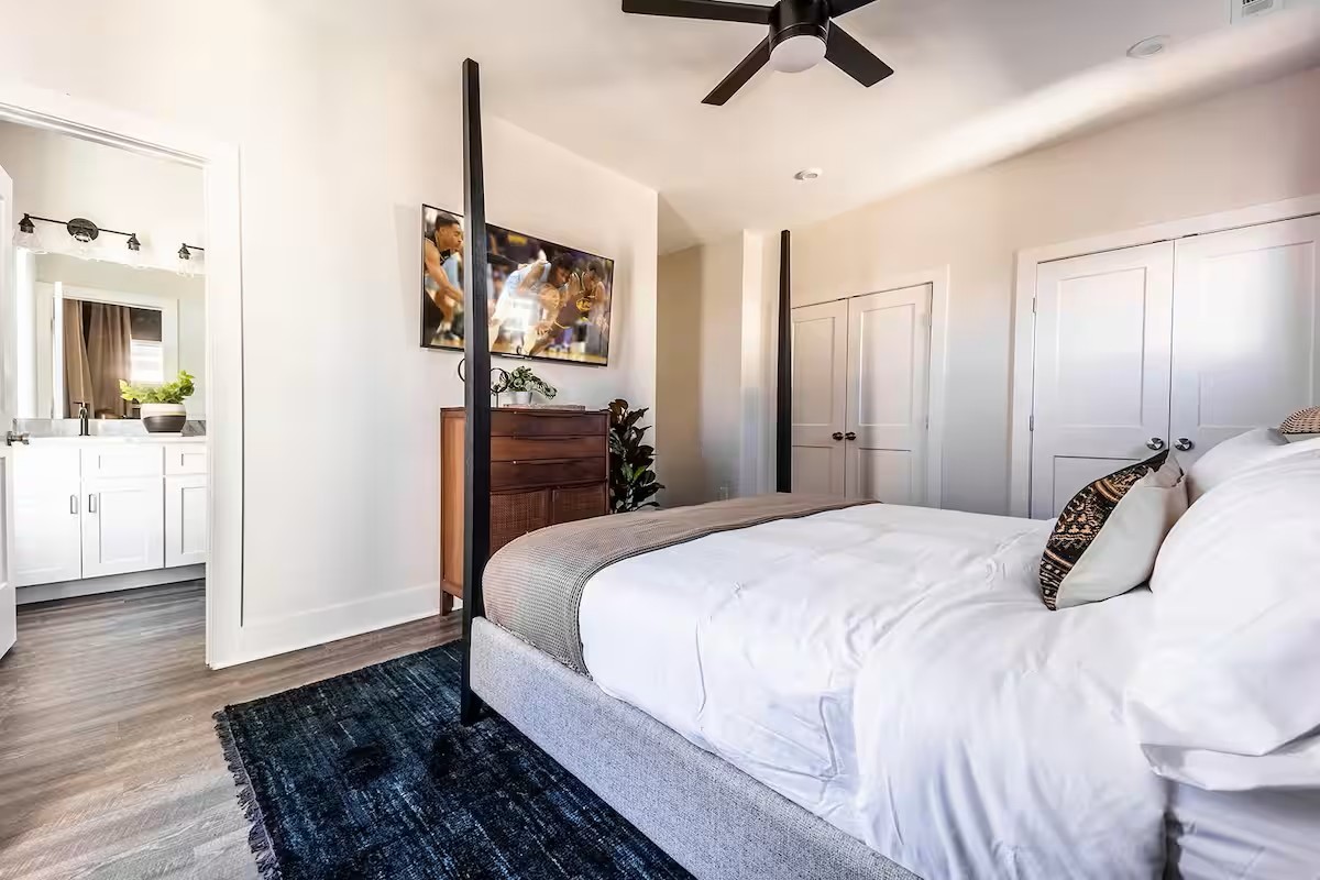 234 Oceola Ave Unit: Building Group 3