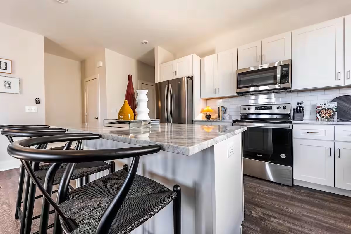 230 Oceola Ave Unit: Building Group 4