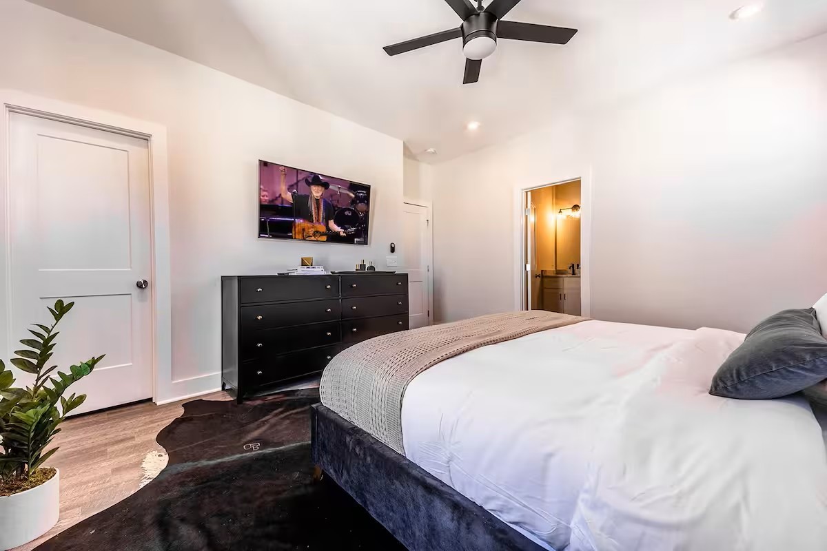 230 Oceola Ave Unit: Building Group 4