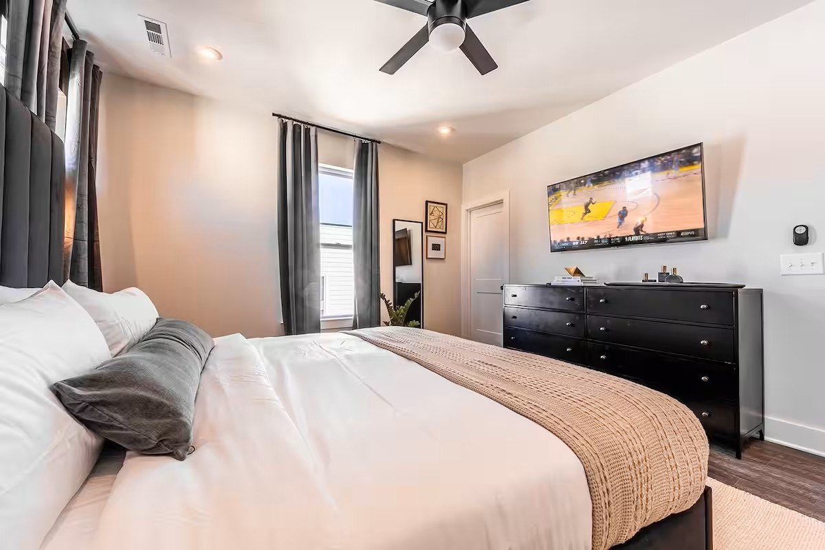 230 Oceola Ave Unit: Building Group 4