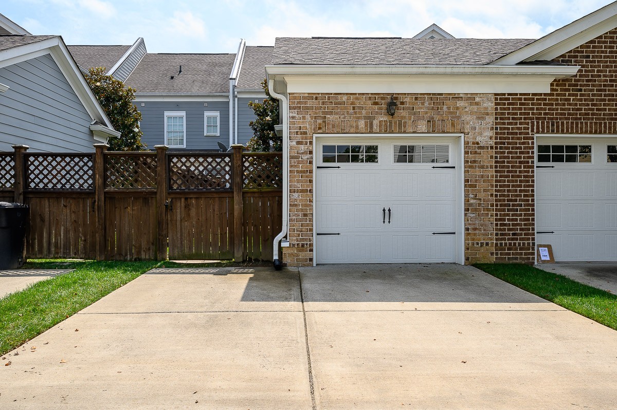 1027 Rural Plains Cir