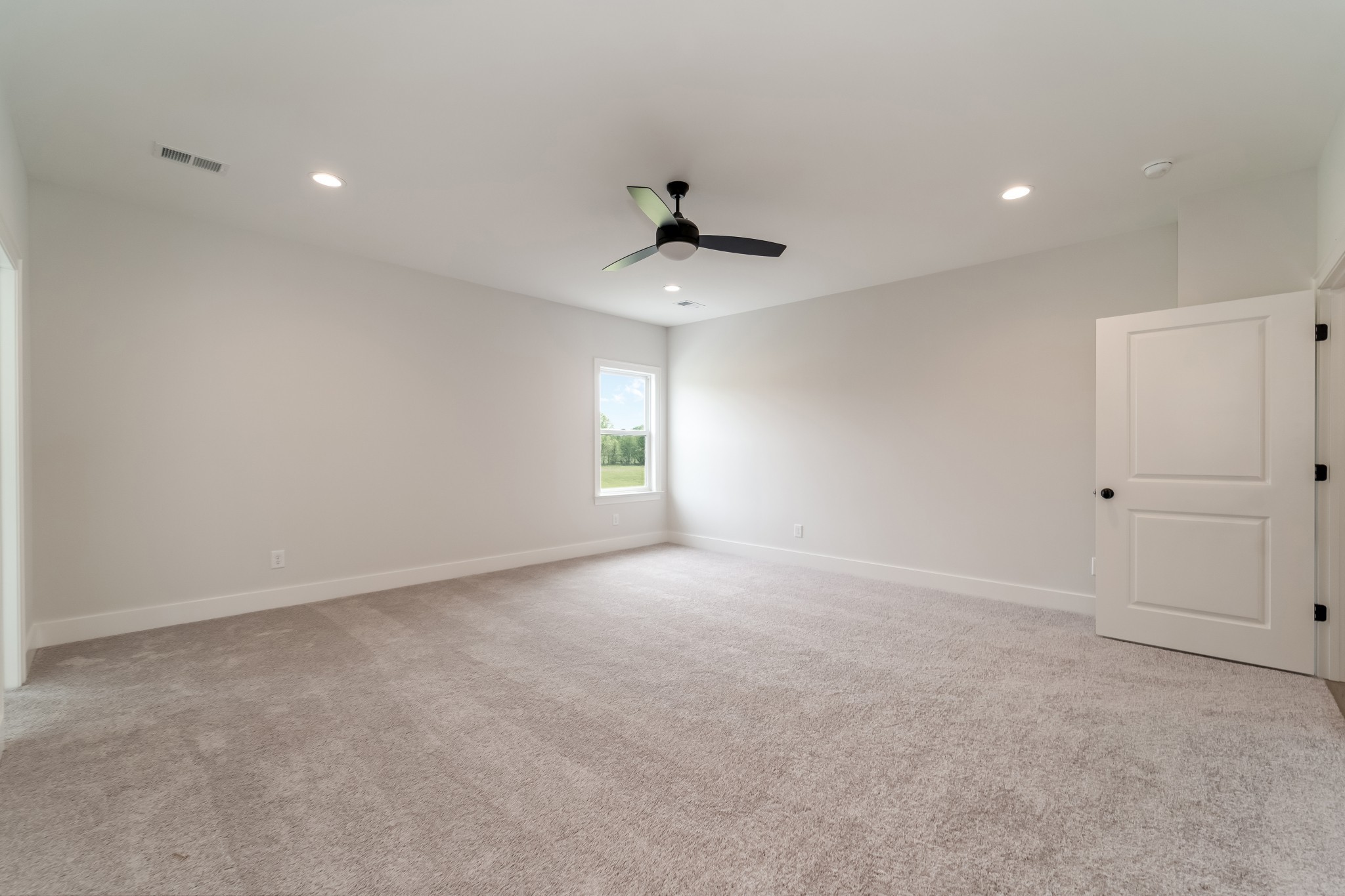 2000 Landry Pl
