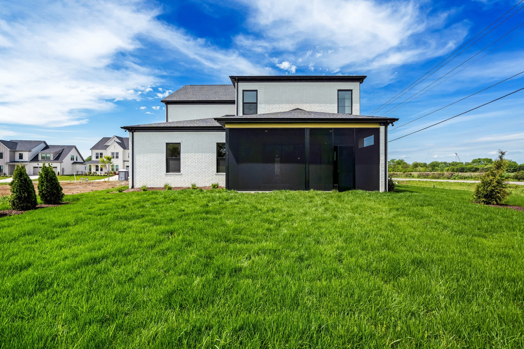2000 Landry Pl