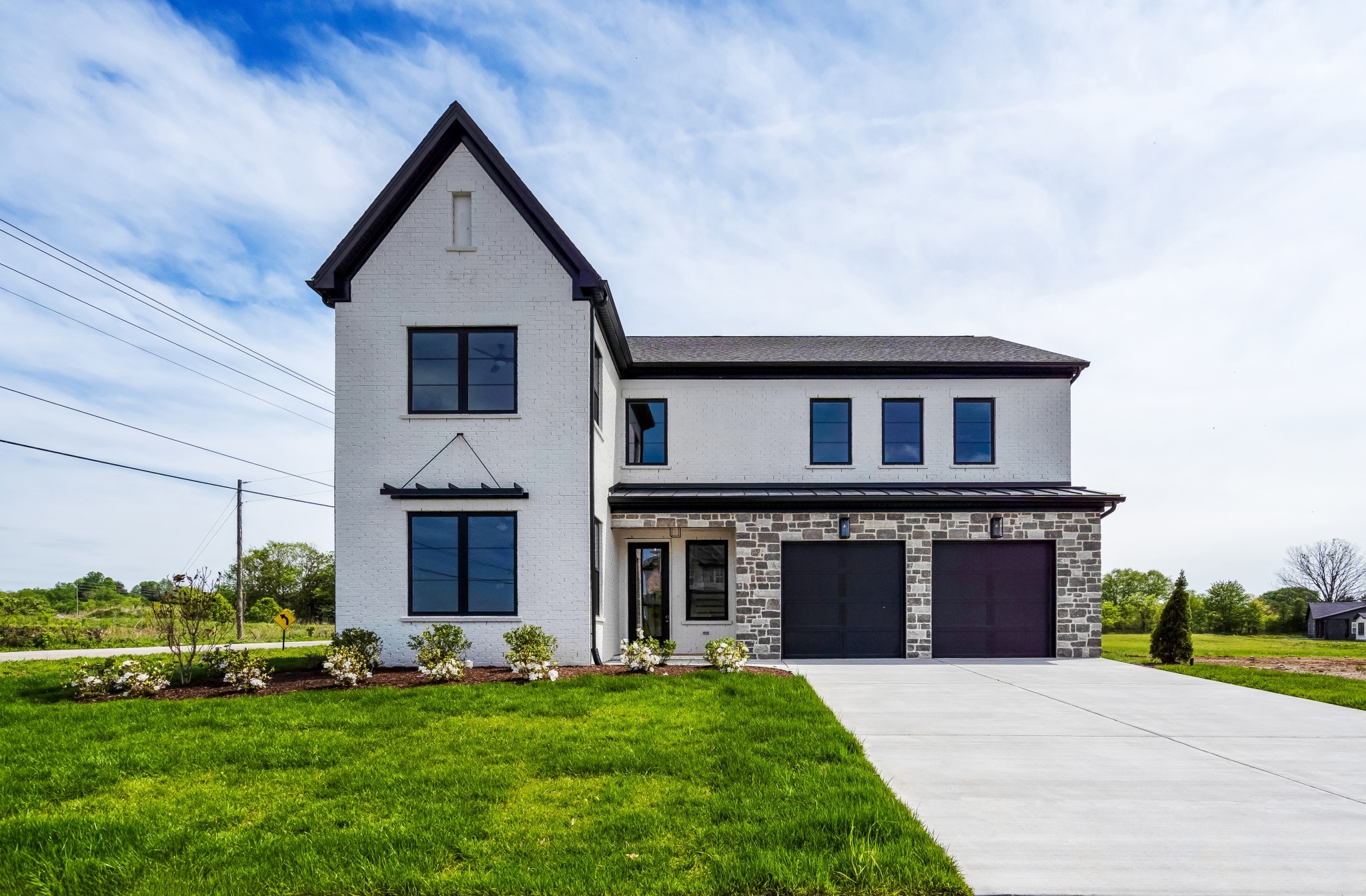 2000 Landry Pl
