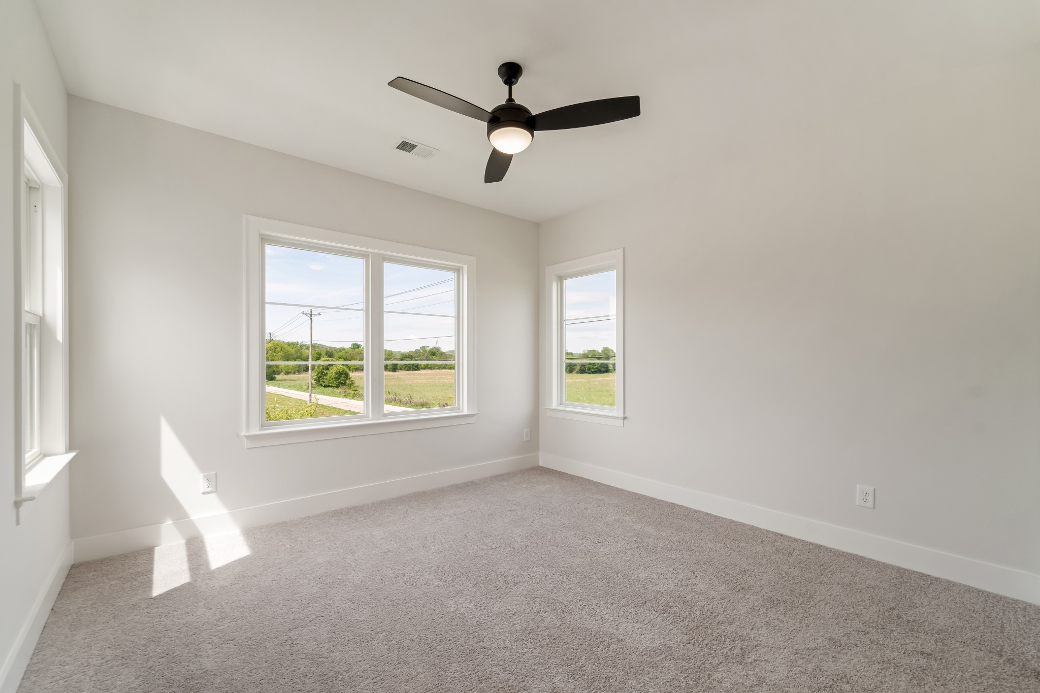 2000 Landry Pl