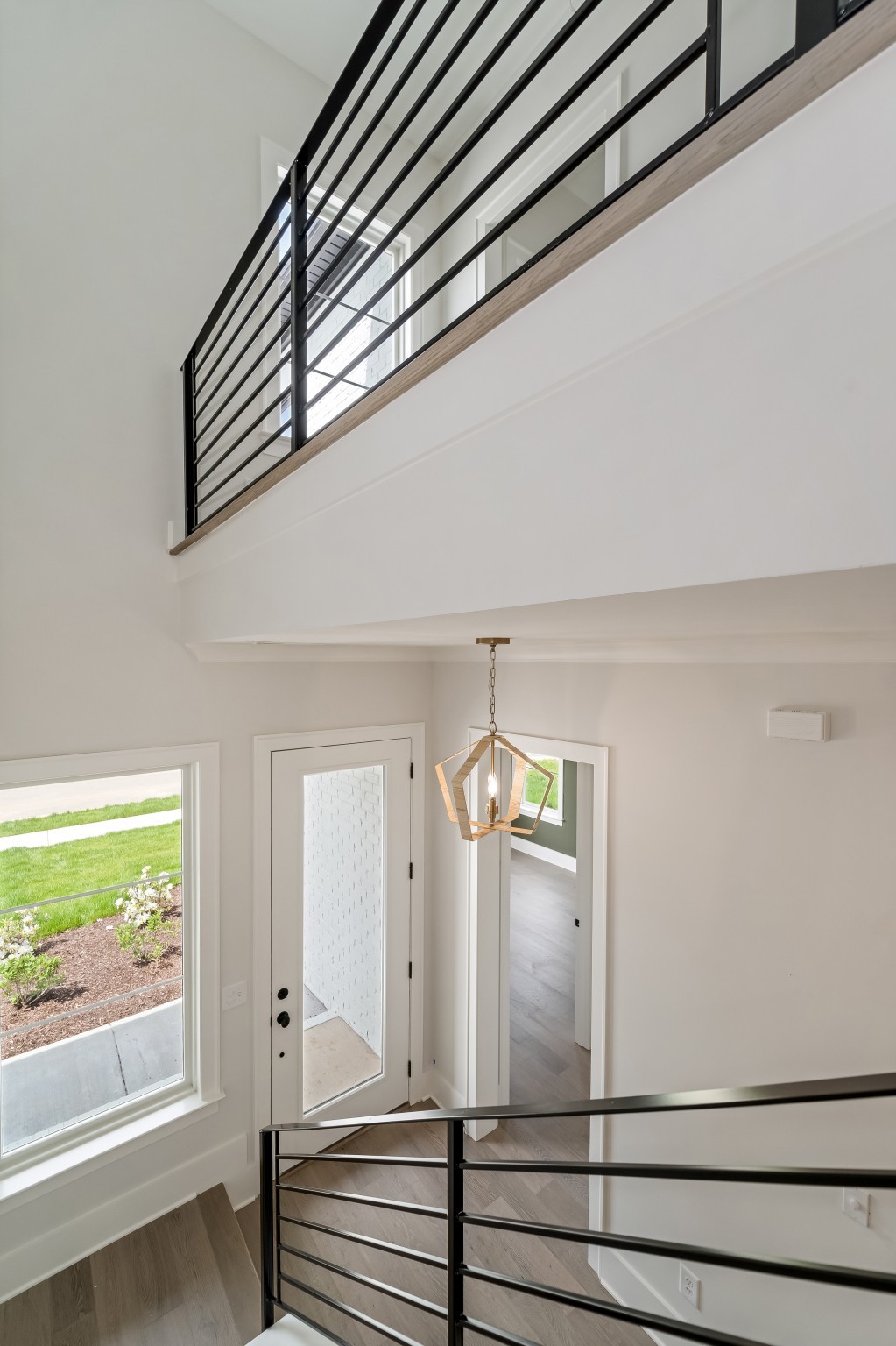 2000 Landry Pl