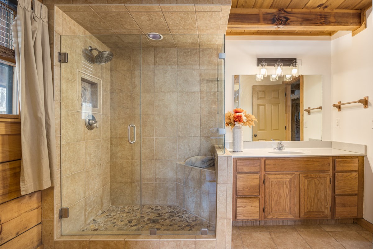 1762 Burke Hollow Rd