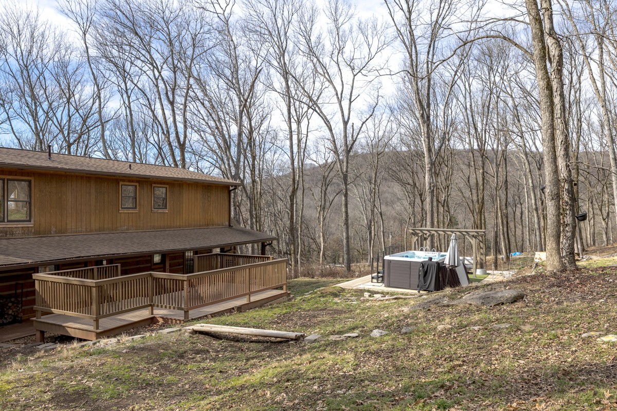 1762 Burke Hollow Rd