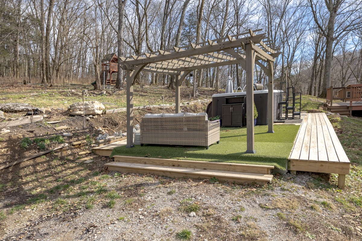 1762 Burke Hollow Rd