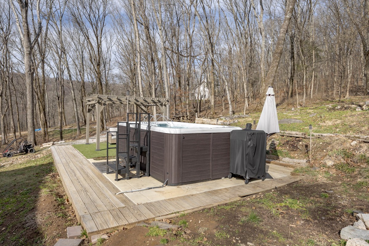 1762 Burke Hollow Rd