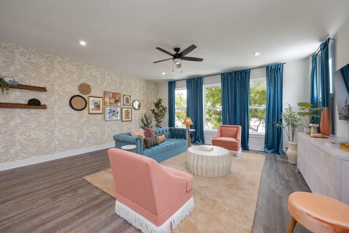 5621 Lenox Ave Unit: 4