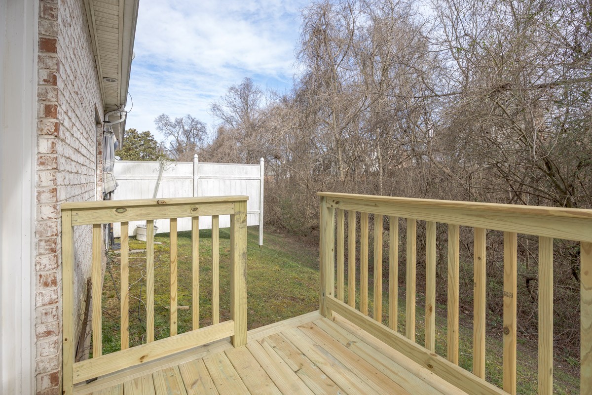 815 Barrington Place Dr