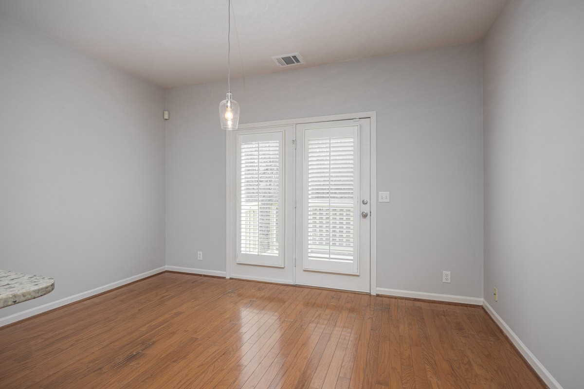 815 Barrington Place Dr