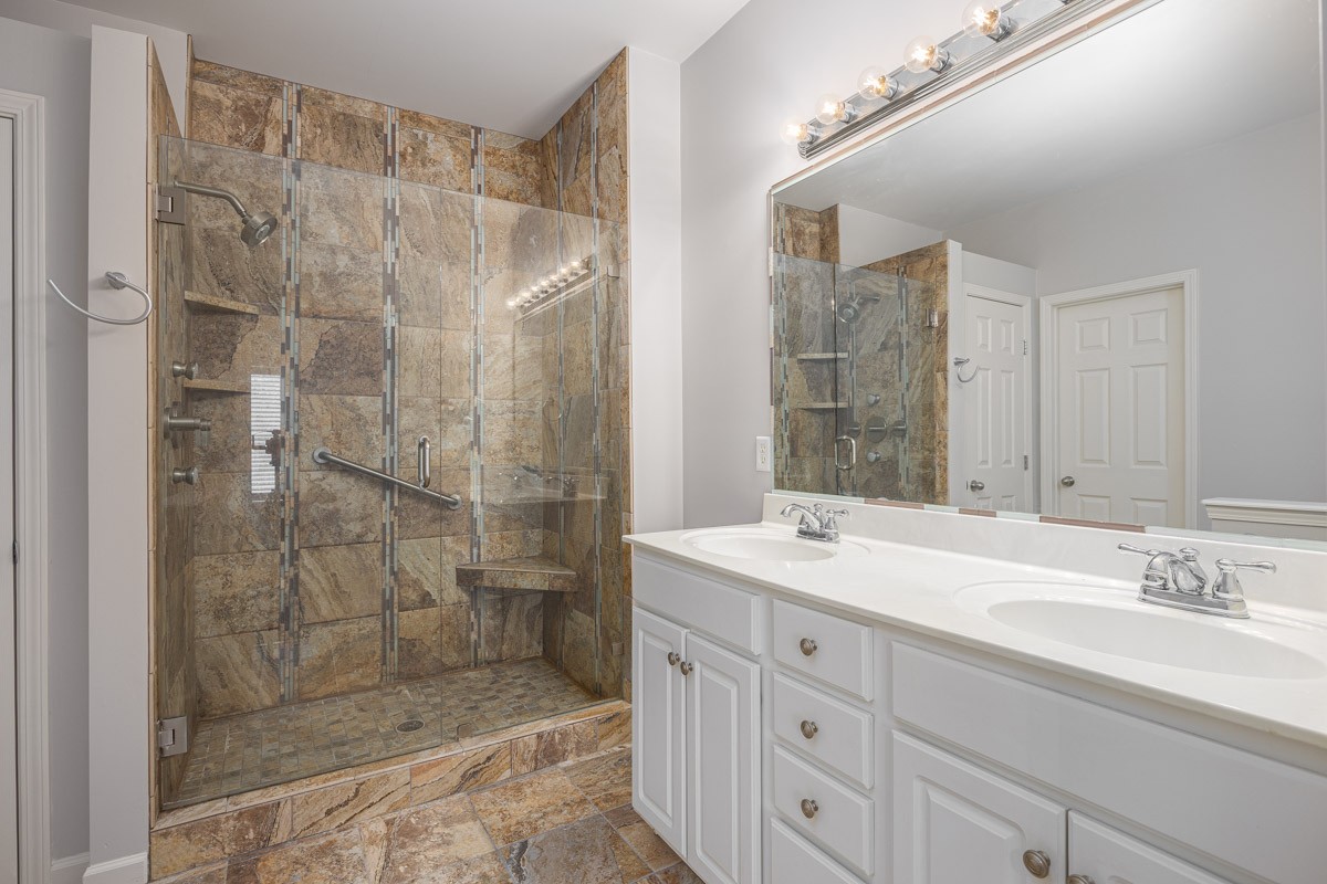 815 Barrington Place Dr