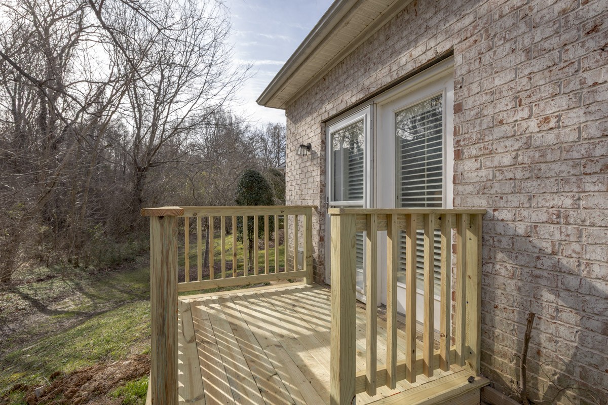 815 Barrington Place Dr