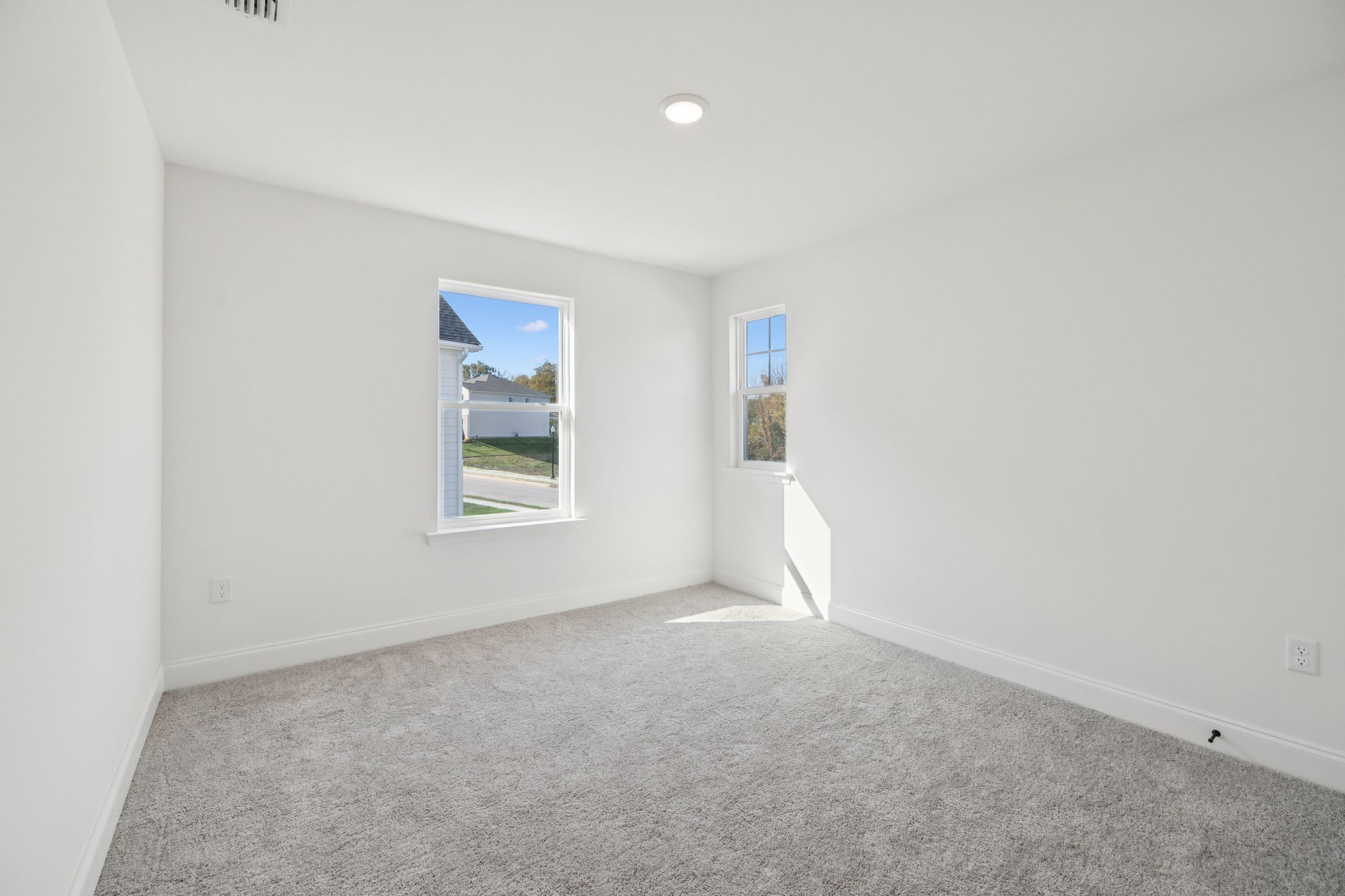 116 Dahlia Dr