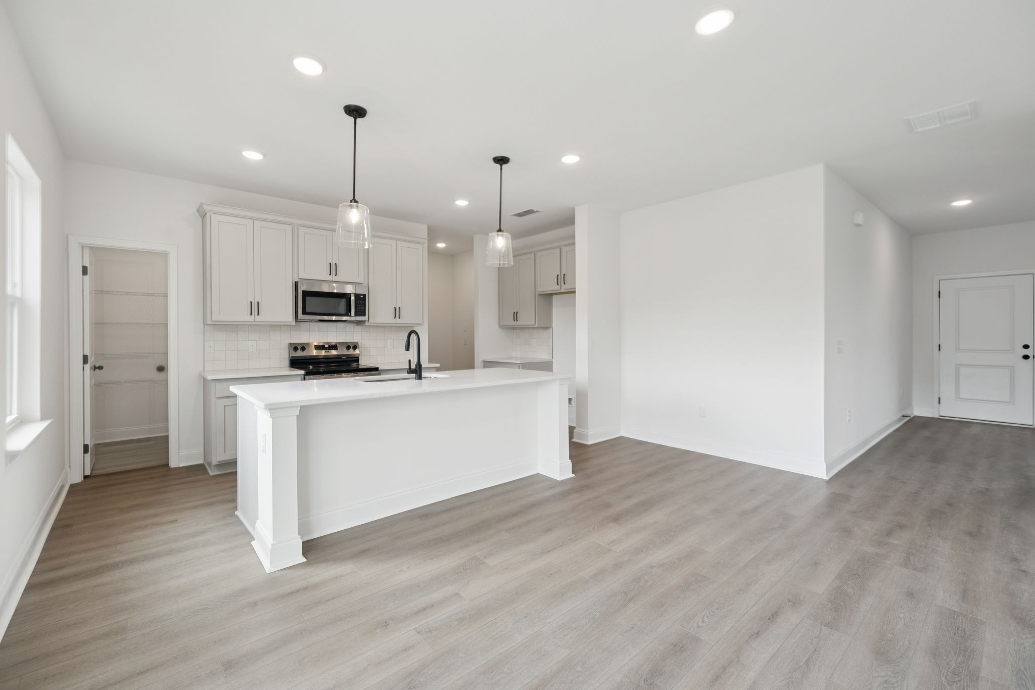 116 Dahlia Dr