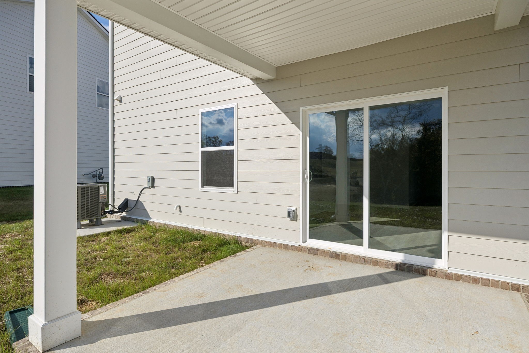 116 Dahlia Dr