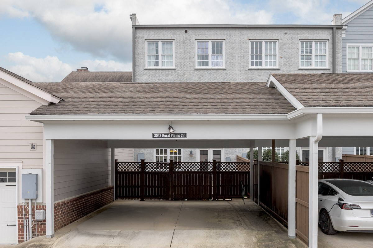 3043 Rural Plains Cir