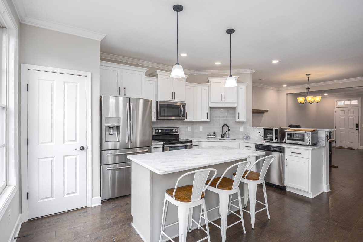 3043 Rural Plains Cir