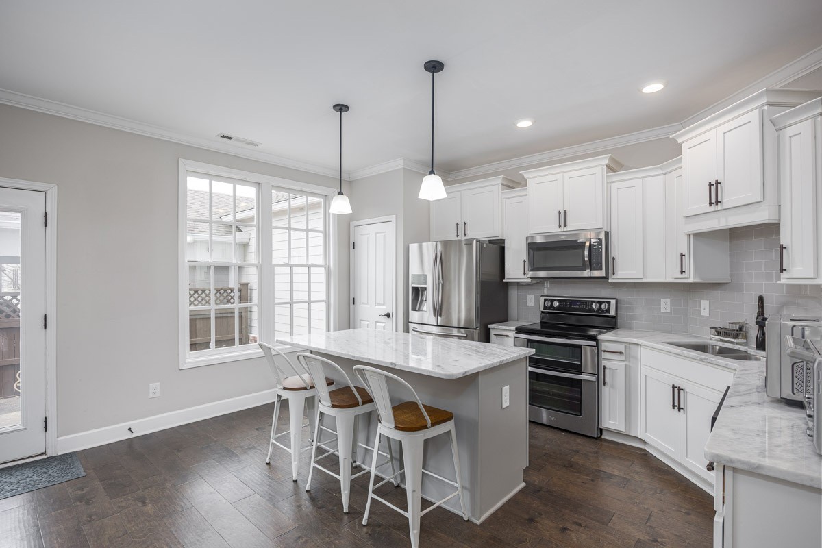 3043 Rural Plains Cir