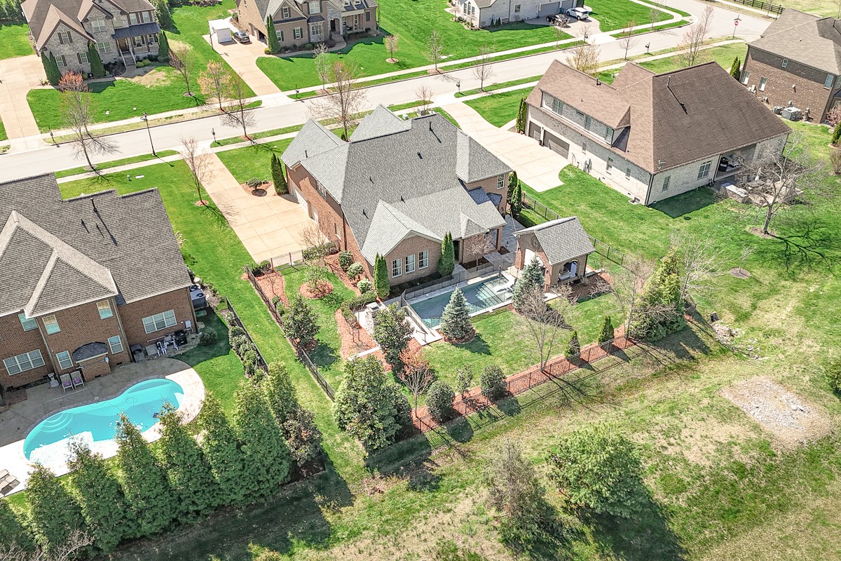 9504 Glenfiddich Trce