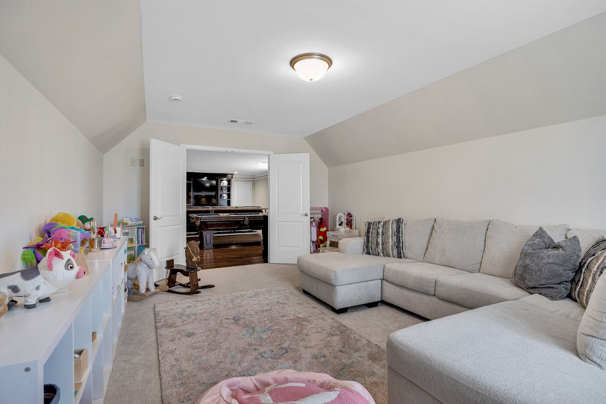 9504 Glenfiddich Trce