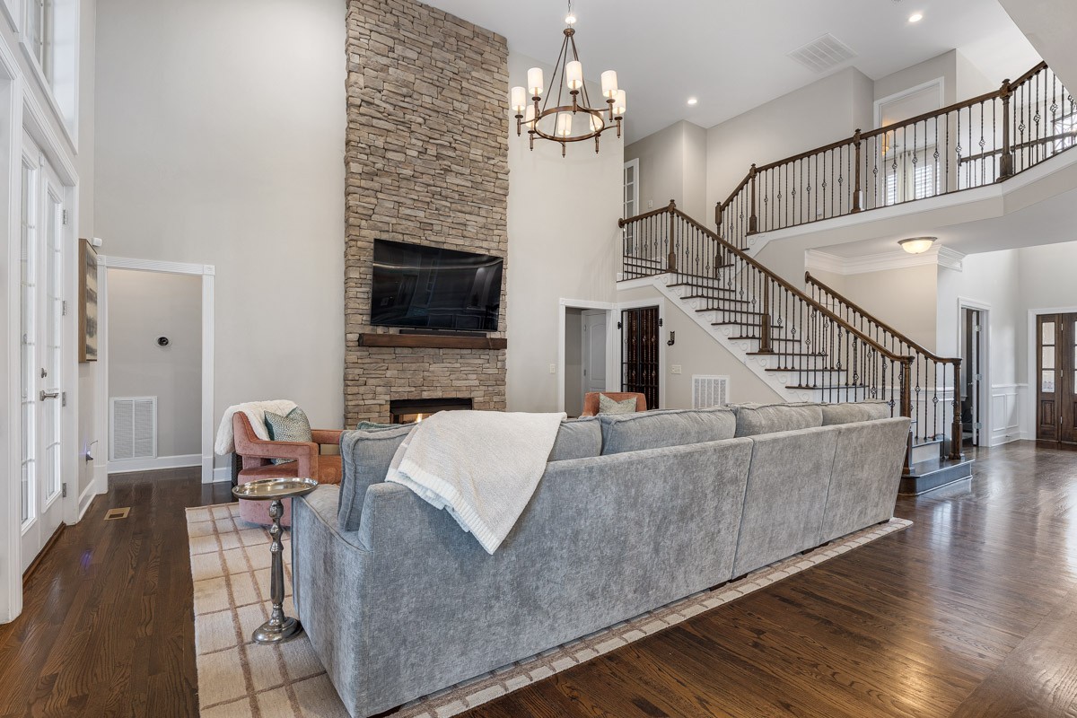 9504 Glenfiddich Trce