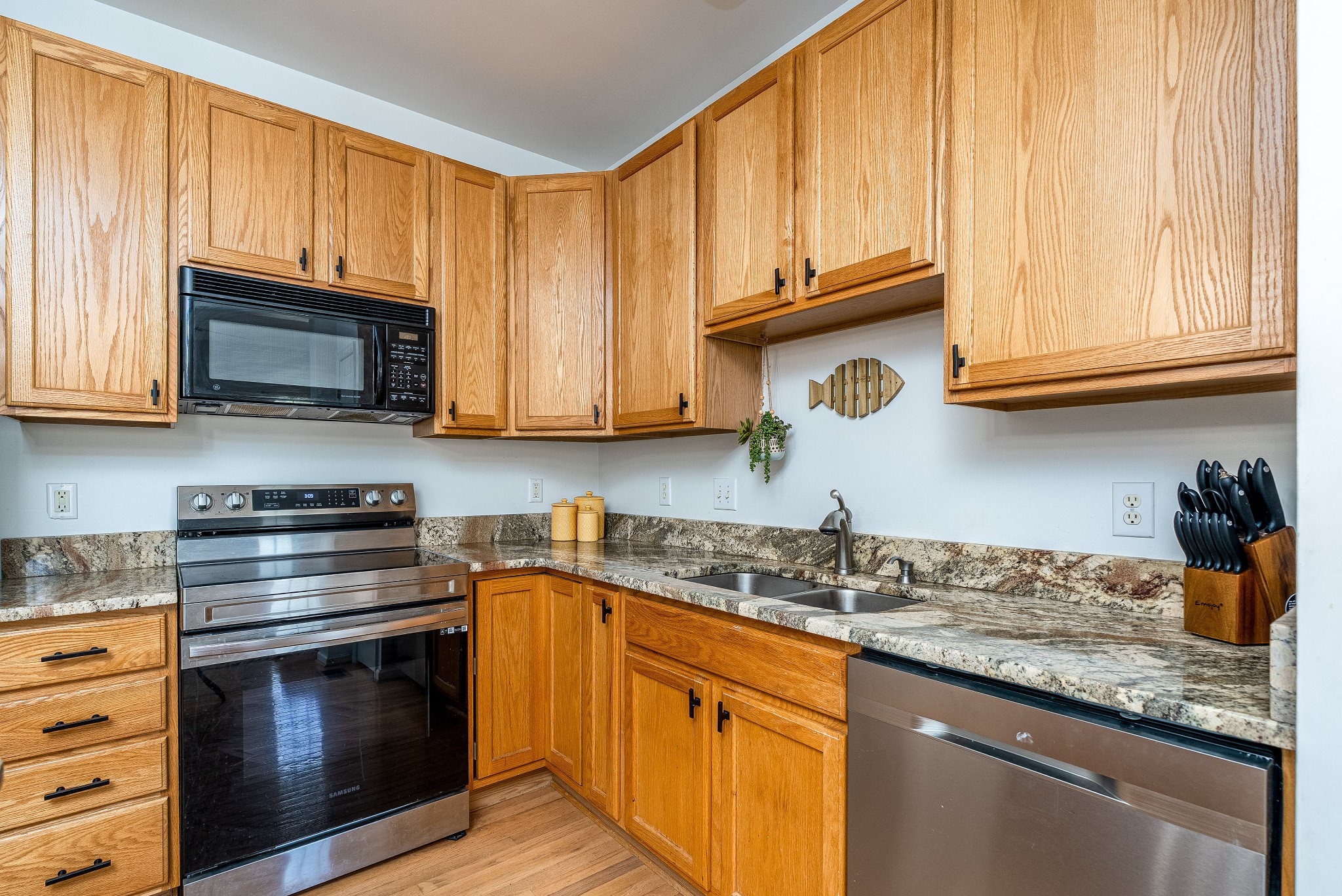 722 Huffine Manor Cir