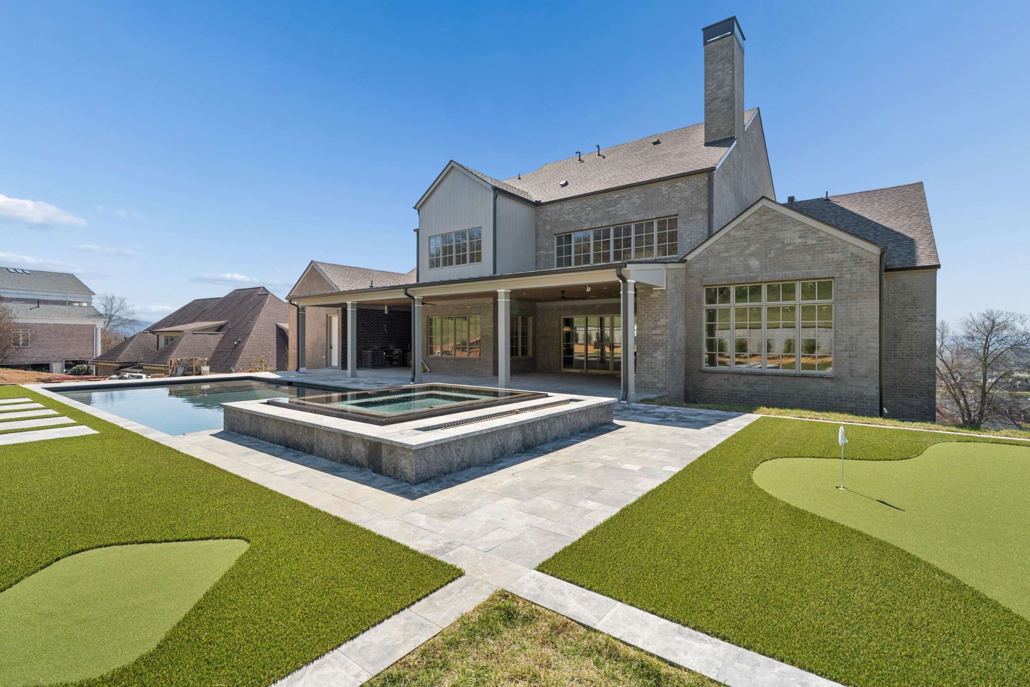 692 Legends Crest Dr