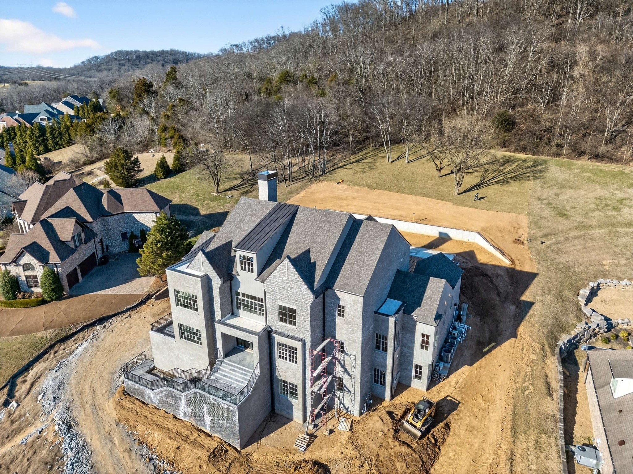 692 Legends Crest Dr